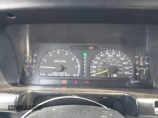 1996 Isuzu Trooper with VIN JACDJ58V9T7918352, listed as a IAAI auction lot 42834262 with 177,888 mi miles and . Bid and sale history available at DreamBid. Image 7.