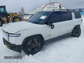 2023 Rivian R1S Adventure z VIN 7PDSGABA9PN015327, wystawiony jako IAAI lot #41484133 z przebiegiem Nie podano mil oraz . Historia ofert i sprzedaży dostępna na DreamBid. Obrazek 2.