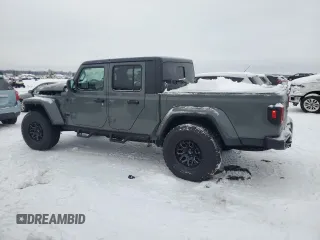 2021 Jeep Gladiator Sport S с VIN 1C6JJTAM2ML526873, выставлен на аукционе Copart как лот 45338985 с пробегом 109 672 миль миль и Списание • Salvage title. История ставок и продаж доступна на DreamBid. Изображение 2.
