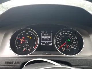 2017 Volkswagen Golf S z VIN 3VWC17AU6HM501906, wystawiony jako Copart lot #56769905 z przebiegiem 162 707 mil mil oraz Szkoda całkowita • Salvage title. Historia ofert i sprzedaży dostępna na DreamBid. Obrazek 9.