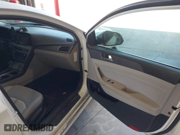 2016 Hyundai Sonata Hybrid SE with VIN KMHE24L15GA009241, listed as a IAAI auction lot 42083395 with 127,068 mi miles. Bid and sale history available at carsss.com. Image 5.