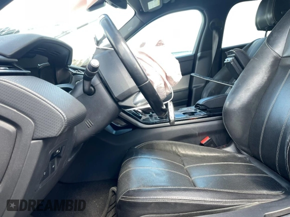 2019 Land Rover Range Rover Velar R-Dynamic SE with VIN SALYL2EX4KA798598, listed as a Copart auction lot 45816845 with Not Provided miles and Non Repairable. Bid and sale history available at DreamBid. Image 7.