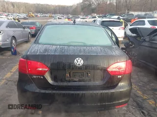 2014 Volkswagen Jetta Sedan SE with VIN 3VWD17AJ1EM322226, listed as a IAAI auction lot 41211984 with 217,084 mi miles. Bid and sale history available at carsss.com. Image 16.