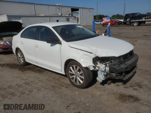 2015 Volkswagen Jetta SE with VIN 3VWD17AJ8FM343642, listed as a Copart auction lot 61975665 with 106,035 mi miles and Salvage title. Bid and sale history available at DreamBid. Image 4.