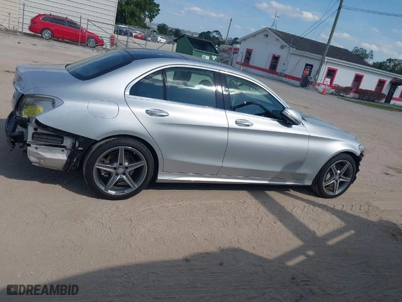 2015 Mercedes-Benz C-Class C 300 Luxury with VIN 55SWF4KB2FU005126, listed as a IAAI auction lot 41811774 with 68,158 mi miles. Bid and sale history available at carsss.com. Image 14.