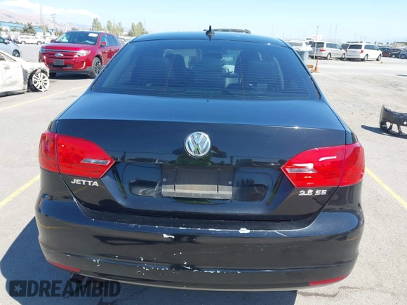 2013 Volkswagen Jetta SE with VIN 3VWDP7AJ8DM350702, listed as a IAAI auction lot 42652788 with 106,655 mi miles and . Bid and sale history available at DreamBid. Image 17.