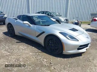 2018 Chevrolet Corvette 1LT z VIN 1G1YB2D73J5102194, wystawiony jako IAAI lot #42321149 z przebiegiem 103 086 mil mil oraz . Historia ofert i sprzedaży dostępna na DreamBid. Obrazek 1.