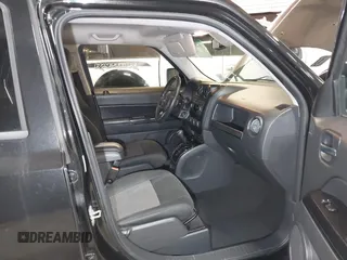 2011 Jeep Patriot Latitude with VIN 1J4NF1GB3BD105607, listed as a IAAI auction lot 42084734 with 173,377 mi miles and . Bid and sale history available at DreamBid. Image 5.