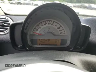 2014 Smart fortwo Pure с VIN WMEEJ3BA7EK761731, выставлен на аукционе Copart как лот 60268205 с пробегом 61 973 миль миль и Списание • Salvage title. История ставок и продаж доступна на DreamBid. Изображение 9.