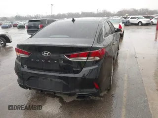 2018 Hyundai Sonata Limited with VIN 5NPE34AF2JH627102, listed as a IAAI auction lot 41839621 with 161,943 mi miles. Bid and sale history available at carsss.com. Image 4.