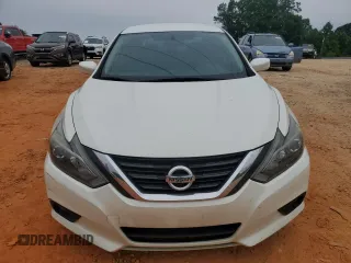 2017 Nissan Altima SR with VIN 1N4AL3AP5HC109658, listed as a Copart auction lot 59683105 with 154,200 mi miles and Salvage title. Bid and sale history available at DreamBid. Image 5.