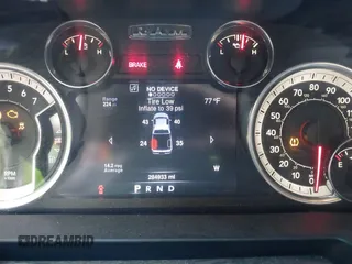 2016 Ram 1500 Lone Star z VIN 3C6RR6LT4GG300840, wystawiony jako IAAI lot #42456323 z przebiegiem 284 933 mil mil oraz . Historia ofert i sprzedaży dostępna na DreamBid. Obrazek 7.