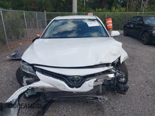 2020 Toyota Camry LE with VIN 4T1C11AK2LU950854, listed as a IAAI auction lot 41907769 with 350,007 mi miles. Bid and sale history available at carsss.com. Image 6.