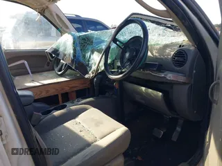 2005 Jeep Liberty Sport with VIN 1J4GK48KX5W679070, listed as a IAAI auction lot 41807899 with 157,726 mi miles. Bid and sale history available at carsss.com. Image 5.