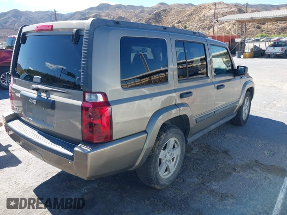 2006 Jeep Commander z VIN 1J8HG48N26C104740, wystawiony jako IAAI lot #42813918 z przebiegiem 182 464 mil mil oraz . Historia ofert i sprzedaży dostępna na DreamBid. Obrazek 4.