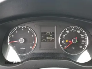 2013 Volkswagen Jetta SE with VIN 3VWDP7AJ8DM277587, listed as a Copart auction lot 58093815 with 136,608 mi miles and Salvage title. Bid and sale history available at DreamBid. Image 9.