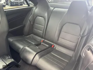 2017 Mercedes-Benz E-Class E 400 with VIN WDDKJ6HB8HF353602, listed as a IAAI auction lot 41963703 with 148,972 mi miles. Bid and sale history available at carsss.com. Image 8.
