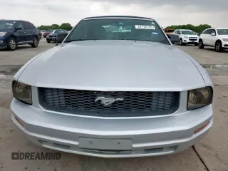 2006 Ford Mustang Standard with VIN 1ZVFT84N765217592, listed as a Copart auction lot 57728195 with 206,750 mi miles and Clean title. Bid and sale history available at DreamBid. Image 5.