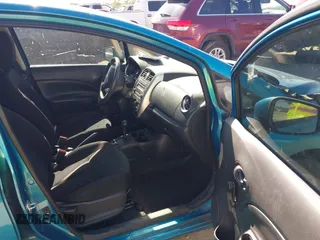 2016 Nissan Note S z VIN 3N1CE2CP6GL368427, wystawiony jako IAAI lot #42303379 z przebiegiem 81 283 mil mil oraz . Historia ofert i sprzedaży dostępna na DreamBid. Obrazek 5.