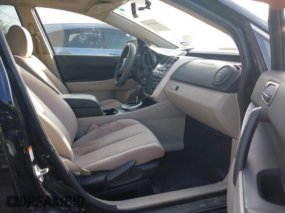 2007 Mazda CX-7 Sport with VIN JM3ER293670152371, listed as a IAAI auction lot 41803441 with 188,324 mi miles. Bid and sale history available at carsss.com. Image 5.