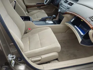 2008 Honda Accord EX with VIN 1HGCP26788A016947, listed as a IAAI auction lot 42148477 with 172,004 mi miles and . Bid and sale history available at DreamBid. Image 5.