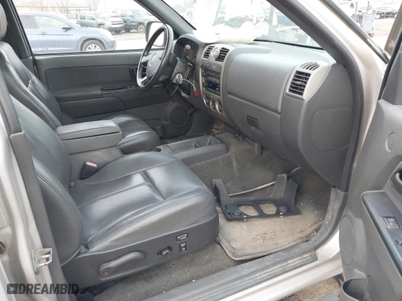 2006 Chevrolet Colorado LT w/2LT with VIN 1GCDT136X68189328, listed as a IAAI auction lot 41643886 with 307,273 mi miles. Bid and sale history available at carsss.com. Image 5.
