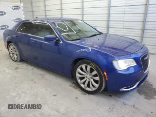 2018 Chrysler 300 Touring L with VIN 2C3CCAAG7JH257941, listed as a Copart auction lot 80192534 with 71,699 mi miles and Clean Title. Bid and sale history available at carsss.com. Image 4.
