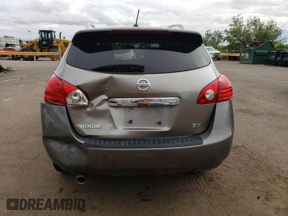 2011 Nissan Rogue SV z VIN JN8AS5MT9BW161225, wystawiony jako Copart lot #55795695 z przebiegiem 132 670 mil mil oraz Szkoda całkowita • Salvage title. Historia ofert i sprzedaży dostępna na DreamBid. Obrazek 6.