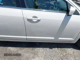 2011 Mercury Milan Premier with VIN 3MEHM0JG7BR603614, listed as a IAAI auction lot 42682798 with 216,166 mi miles and . Bid and sale history available at DreamBid. Image 6.