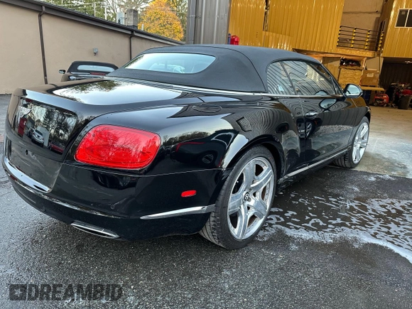 2012 Bentley Continental GT with VIN SCBGR3ZA1CC075068, listed as a Copart auction lot 41995025 with 120,794 mi miles and Clean Title. Bid and sale history available at DreamBid. Image 4.