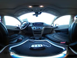 2018 Chrysler Pacifica Limited с VIN 2C4RC1GG9JR185650, выставлен на аукционе IAAI как лот 42225426 с пробегом 130 463 миль миль и . История ставок и продаж доступна на DreamBid. Изображение 18.