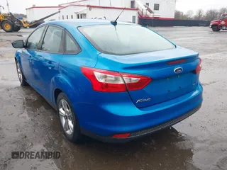 2014 Ford Focus SE with VIN 1FADP3F28EL193582, listed as a IAAI auction lot 41866782 with 166,733 mi miles. Bid and sale history available at carsss.com. Image 3.