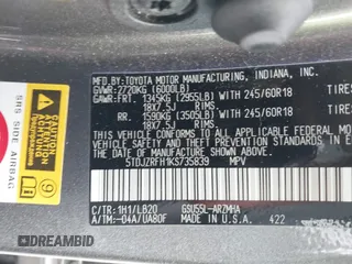 2019 Toyota Highlander SE z VIN 5TDJZRFH1KS735839, wystawiony jako IAAI lot #42204004 z przebiegiem 60 261 mil mil oraz . Historia ofert i sprzedaży dostępna na DreamBid. Obrazek 9.
