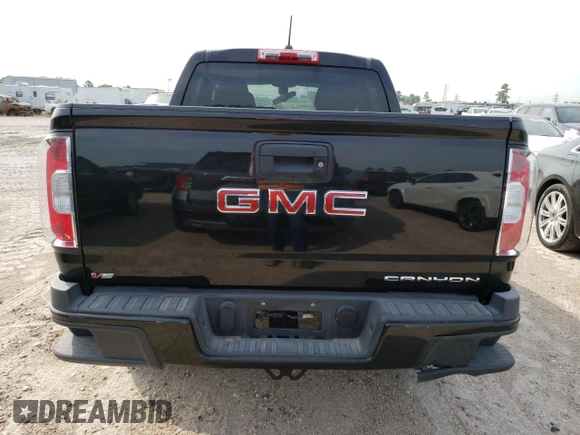 2021 GMC Canyon 2WD Elevation Standard with VIN 1GTG5BENXM1126737, listed as a Copart auction lot 54553903 with 32,701 mi miles and Salvage Title. Bid and sale history available at carsss.com. Image 6.