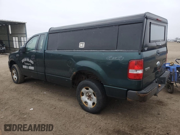 2008 Ford F-150 XL with VIN 1FTRF14W68KE24101, listed as a Copart auction lot 44612415 with 805,525 mi miles and Clean Title. Bid and sale history available at carsss.com. Image 2.