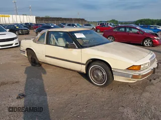 1990 Buick Regal with VIN 2G4WB14T3L1422766, listed as a IAAI auction lot 42548540 with 140,069 mi miles and . Bid and sale history available at DreamBid. Image 1.
