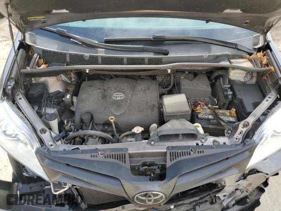2019 Toyota Sienna L with VIN 5TDZZ3DC3KS969164, listed as a Copart auction lot 61050314 with 140,840 mi miles and Salvage Title. Bid and sale history available at carsss.com. Image 11.