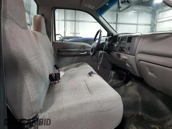 2000 Ford F-350 XL with VIN 1FTSF31S7YEE27506, listed as a Copart auction lot 45868425 with 35,736 mi miles and Salvage Title. Bid and sale history available at DreamBid. Image 10.