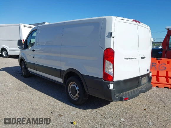 2019 Ford Transit with VIN 1FTYE1YM7KKA11022, listed as a IAAI auction lot 41790533 with 212,997 mi miles. Bid and sale history available at carsss.com. Image 3.