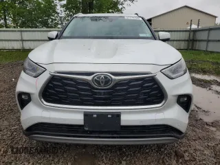 2022 Toyota Highlander Platinum z VIN 5TDFZRBH0NS190765, wystawiony jako Copart lot #57772435 z przebiegiem 33 939 mil mil oraz Szkoda całkowita • Salvage title. Historia ofert i sprzedaży dostępna na DreamBid. Obrazek 5.
