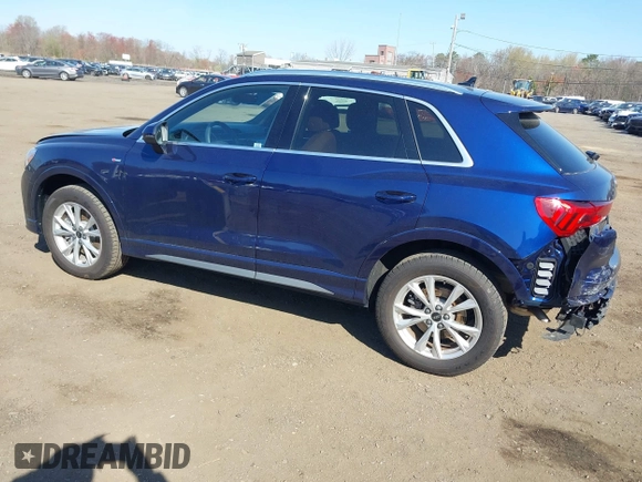 2024 Audi Q3 S line Premium Plus z VIN WA1EECF30R1173836, wystawiony jako IAAI lot #42044971 z przebiegiem 4 848 mil mil oraz . Historia ofert i sprzedaży dostępna na DreamBid. Obrazek 3.