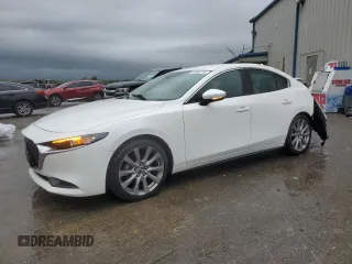 2020 Mazda 3 Select z VIN 3MZBPACL5LM128961, wystawiony jako Copart lot #51634715 z przebiegiem 56 302 mil mil oraz Szkoda całkowita • Salvage title. Historia ofert i sprzedaży dostępna na DreamBid. Obrazek 1.