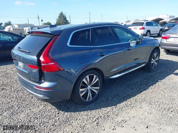 2022 Volvo XC60 Inscription with VIN YV4L12RL2N1026973, listed as a IAAI auction lot 41756354 with 43,535 mi miles. Bid and sale history available at carsss.com. Image 4.