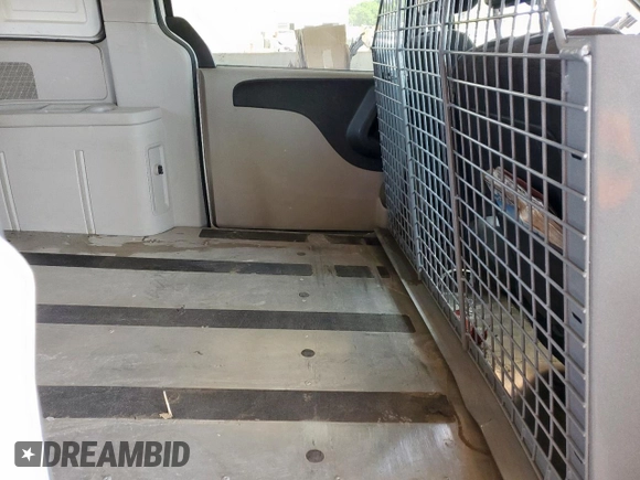 2013 Ram Cargo Van Tradesman с VIN 2C4JRGAG6DR680481, выставлен на аукционе Copart как лот 60696925 с пробегом 197 060 миль миль и Чистый • Clean title. История ставок и продаж доступна на DreamBid. Изображение 11.