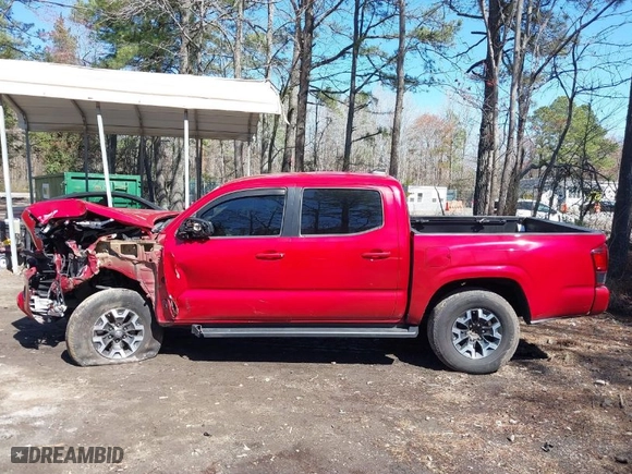 2019 Toyota Tacoma 4WD SR with VIN 3TMCZ5ANXKM279726, listed as a IAAI auction lot 41811749 with 56,017 mi miles. Bid and sale history available at carsss.com. Image 13.