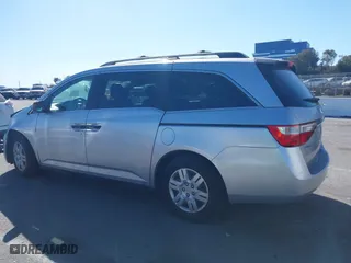 2013 Honda Odyssey LX with VIN 5FNRL5H2XDB065141, listed as a IAAI auction lot 41712328 with 174,020 mi miles. Bid and sale history available at carsss.com. Image 14.