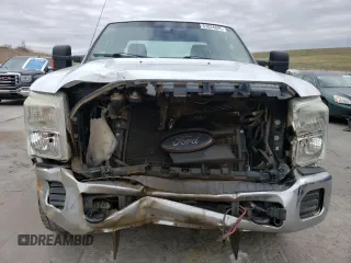 2015 Ford F-250 XLT with VIN 1FT7X2B65FEB71328, listed as a Copart auction lot 51834695 with 181,224 mi miles and Salvage title. Bid and sale history available at DreamBid. Image 5.
