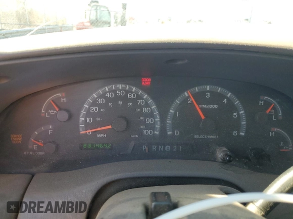 2002 Ford F-150 XLT with VIN 1FTRW07682KB94008, listed as a Copart auction lot 88724185 with 231,464 mi miles and Salvage Title. Bid and sale history available at carsss.com. Image 9.