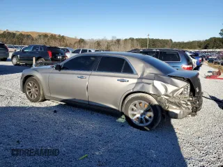 2014 Chrysler 300 C z VIN 2C3CCAEG9EH328699, wystawiony jako Copart lot #88137275 z przebiegiem 132 555 mil mil oraz Szkoda całkowita • Salvage title. Historia ofert i sprzedaży dostępna na DreamBid. Obrazek 2.