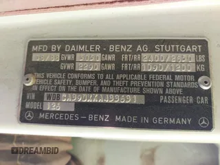 1989 Mercedes-Benz 560 with VIN WDBCA39DXKA433631, listed as a IAAI auction lot 41687132 with 137,621 mi miles and . Bid and sale history available at DreamBid. Image 9.